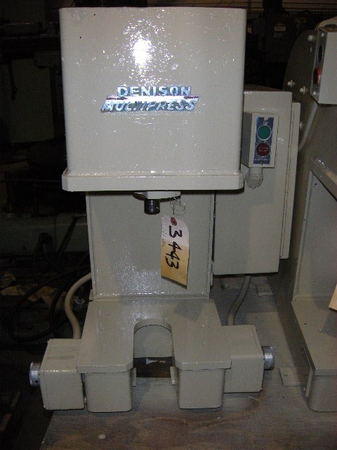 2 Ton, ABEX DENISON, 3 Str, 10 DLO, 11 x 9 ,1970