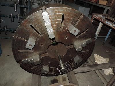 4-Jaw,